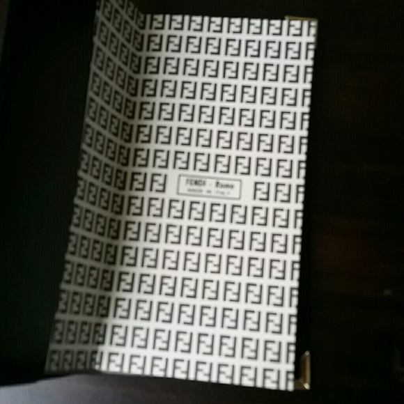 Fendi  agenda - Picture 2 of 8